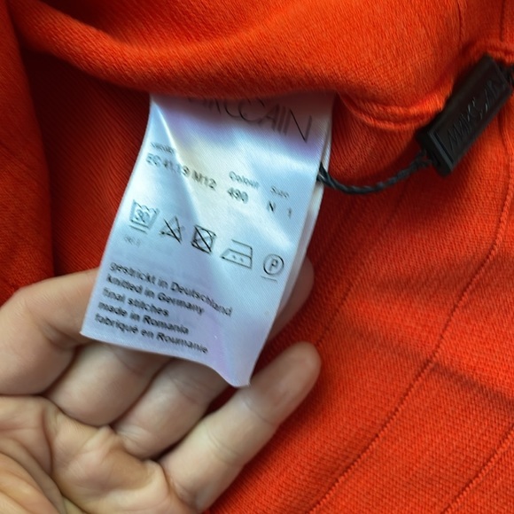 Beautiful orange, Marc Cain sweater. Never worn. Perfect for spring. - Picture 4 of 6